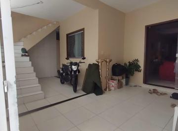 Foto 01 · Casa no Campo Limpo, em Rua Pública, Triplex, Ampla, 7 Quartos, 2 Salas, Varanda, Garagem Coberta, p