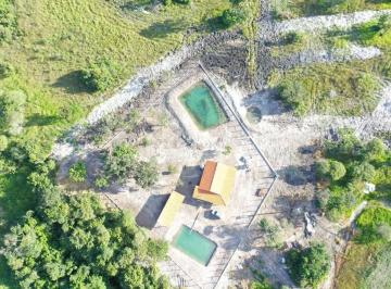 Rural de 3 quartos, Santa Cruz de Goiás · Chácara de 16 hectares, 2 lagos 3 quartos e escriturada a 20 Km da cidade de Cristianópolis - GO.