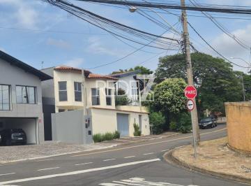 Casa · 239m² · 3 Quartos · 4 Vagas · Imperdível oportunidade! Casa com 3 quartos, 3 salas, 3 banheiros, 4 vagas em Nova Campinas, 239m². 