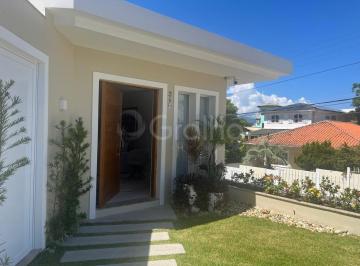Casa · 300m² · 3 Quartos · 5 Vagas · Casa Residencial de 300m² com 3 quartos no Bom Abrigo