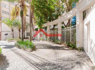 78416980.jpg · Excelente apartamento entre CENTRO e BATEL , andar alto , semi mobiliado, proximo a Confeitaria Ho