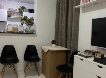 Apartamento de 2 quartos, São José dos Campos · 2 quartos, armários, garagem, prox a faculdade