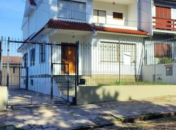Casa de 4 quartos, Porto Alegre · Casa com 299m², 4 dormitórios. no bairro Jardim Sabará, Zona Norte de Porto Alegre.