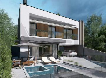 Casa · 176m² · 3 Quartos · 2 Vagas · Linda casa Alto Padrão com piscina no bairro Guarani