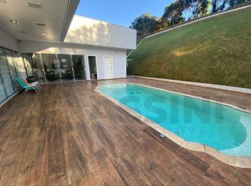 Casa · 297m² · 3 Quartos · 4 Vagas · Casa mobiliada de alto padrão à venda em Guabiruba – 297m² internos e 525m² externos.