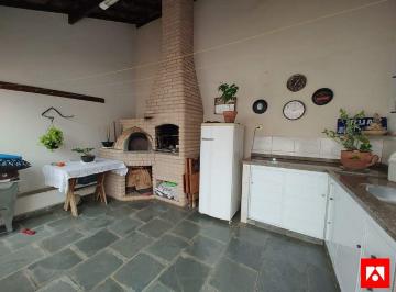 Casa · 196m² · 3 Quartos · 3 Vagas · Casa à venda com 3 quartos (1 suíte) e 3 vagas no Jardim São Francisco em Santa Bárbara d'Oeste 