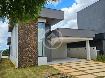 721f28b3-0a6f-4fc6-bd72-4325ceedf565.jpg · Casa à venda no Condomínio Ibi Aram 2 – 195m² de construção | 3 suítes | Piscina