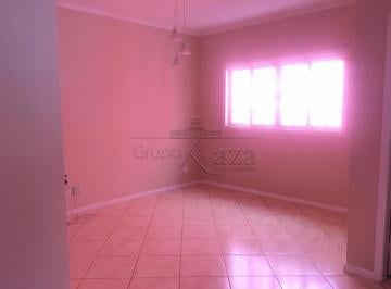 Casa · 250m² · 3 Quartos · 2 Vagas · Casa - Jardim das Industrias - 123m² - 3 Dormitórios - Aceita Permuta.