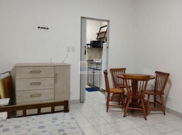 Apartamento · 30m² · 1 Quarto · 1 Vaga · KITNET NO CANTO DO FORTE A UMA QUADRA DA PRAIA