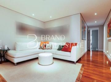 Apartamento · 357m² · 4 Quartos · 5 Vagas · Apartamento amplo e reformado 357 m² 4 dormitórios na Vila Nova Conceição próximo ao Parque Ibirapue