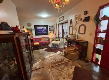 Casa · 100m² · 3 Quartos · 3 Vagas · Sobrado à venda de 100m² | 03 dormitórios sendo 01 suíte e 03 vagas de garagem | Condomínio Aquarius
