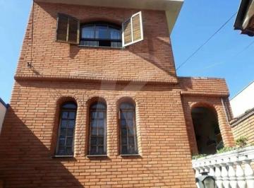 Casa · 181m² · 3 Quartos · 4 Vagas · Sobrado com 181m2 de área construída, 3 dormitórios, 4 vagas na Vila Gustavo.