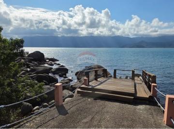 Casa · 1100m² · 12 Quartos · 10 Vagas · Casa Beira-Mar Deslumbrante em Ilhabela, 12 Suítes