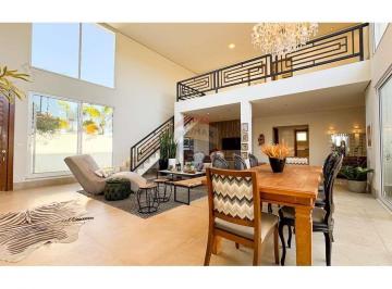 Casa · 400m² · 5 Quartos · Casa com Lote Triplo - Aceita Financiamento - Villa Suiça