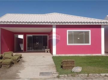 Casa · 140m² · 3 Quartos · 2 Vagas · Excelente Oportunidade: Casa de 3 Quartos em Condomínio com Infraestrutura Completa