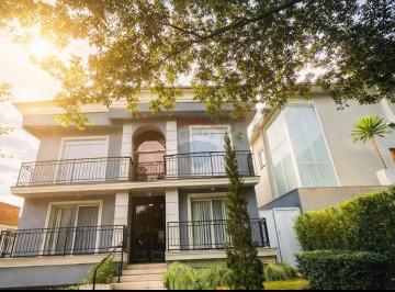 Casa · 421m² · 4 Quartos · 6 Vagas · Casa Semi-Mobiliada para Locação com o04 suítes no Itahyê - Santana de Parnaíba, SP