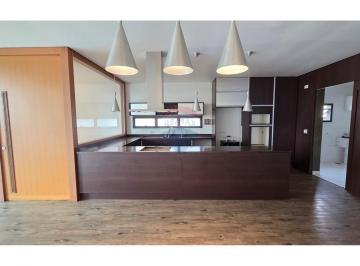 Casa · 220m² · 3 Quartos · Linda Casa semi-térrea em Aldeia da Serra - Barueri/SP