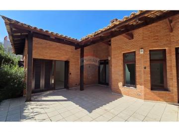 Casa · 280m² · 3 Quartos · Casa Térrea para Locação em Aldeia da Serra - Barueri/SP