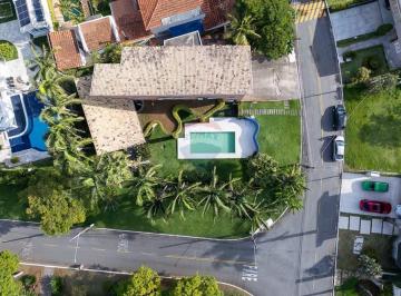 Casa · 468m² · 4 Quartos · 6 Vagas · Casa Capa de Revista - 467 m², 2 suítes, 6 vagas -Casa de Praia em pleno Alphaville 12 - AZUL da Cor