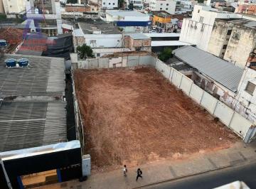 952aac78c3df9c537fcee8c1e829baad4b07040a · Terreno comercial com 586 m² à Venda - Centro