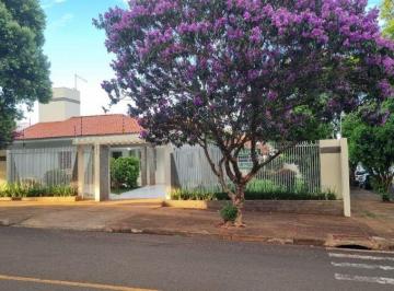 Comercial · 180m² · 2 Quartos · LOCAÇÃO | Negócio, com 2 dormitórios em Zona 05, MARINGA