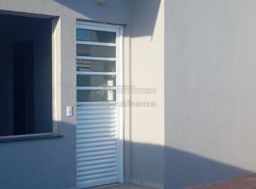 Casa · 200m² · 2 Quartos · 2 Vagas · Casa com 02 dormitórios no bairro Jardim Aurora
