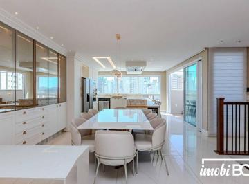 f5067d3c36ef951bfa6a09b6de41643e26866ddb · Cobertura com 3 dormitórios à venda, 185 m² por R$ 3.990.000,00 - Centro - Balneário Camboriú/SC