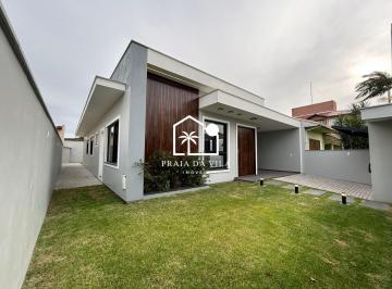 Casa · 133m² · 3 Quartos · 1 Vaga · Casa de Alto Padrão a Poucos Metros do Mar
