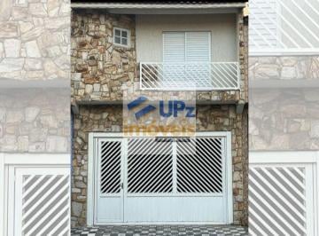 Casa · 224m² · 3 Quartos · 2 Vagas · Casa com 3 dorms, sendo 1 suíte, 224m² com 2 vagas cobertas na Cidade das Flores em Osasco-SP
