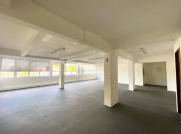 f6378a90de2c4f1f75b8e69d21c0ad099ad73e09 · Loja Comercial com 291 m² no bairro Estreito, em Florianópolis/SC.