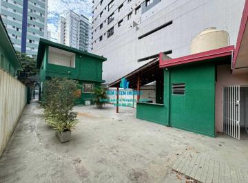 Casa · 324m² · 3 Quartos · 2 Vagas · Casa Sobrado 324m², LOCAÇÃO OU VENDA 2 quadras da praia Aparecida em Santos.