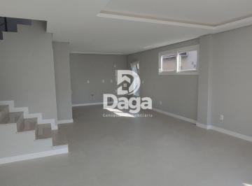 Casa · 160m² · 3 Quartos · 1 Vaga · Casa no Córrego Grande - 3 dormitórios, sendo 3 suites - Florianópolis/SC