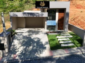 Casa · 170m² · 3 Quartos · 2 Vagas · Casa Alto Padrão no Centro de Guabiruba com 170m2