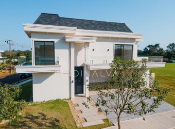 Casa · 604m² · 4 Vagas · Sobrado à venda no Complexo Royal Fase 1 - com 4 suítes, piscina e muito mais