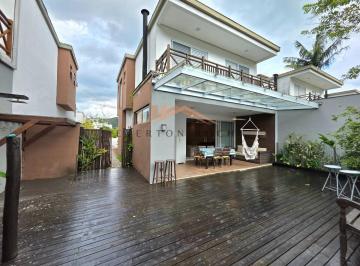 Imagem do Imóvel · Casa com 180m² com 4 suítes, churrasqueira e 2 vagas em condomínio fechado