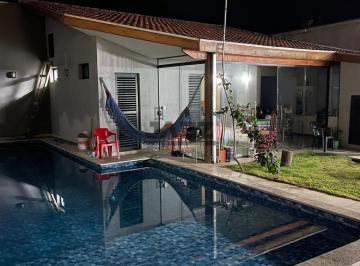 9d4e05b7-4d0c-4044-aff0-300b9da3f395 · Casa com piscina em condomínio fechado à venda em Caraguatatuba - Praia da Mococa