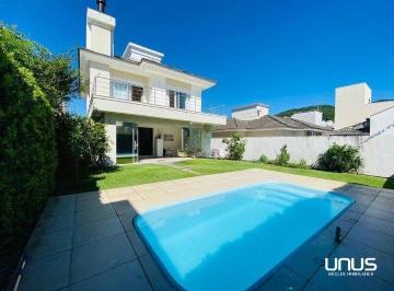 Casa · 257m² · 3 Quartos · 2 Vagas · Casa à venda no Bairro Pedra Branca