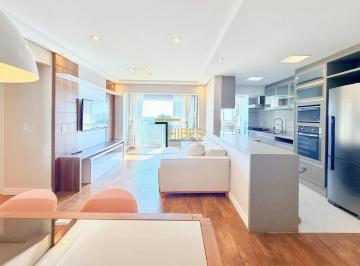 Apartamento de 2 quartos, Curitiba · Apartamento Younique Água Verde, andar alto, decorado, 2 dorm. 1 suíte, 78 m² priv. 2 vagas garagem.