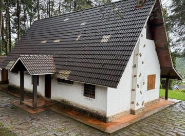 Casa · 246m² · 4 Quartos · 8 Vagas · Casa à venda - em Monte Verde