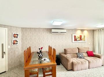 Apartamento de 3 quartos, Vitória · Apartamento à venda, Jardim da Penha, 3 quartos, suíte, varanda, frente para rua, elevador.