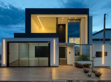Casa · 260m² · 4 Quartos · 2 Vagas · Casa à Venda no Jardim Almeida Prado em Alta Floresta-MT