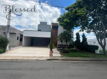 Foto 01 · Casa de luxo em condomínio: 3 quartos, 2 suítes, 2 salas, 5 banheiros, 2 vagas na Jardim Reserva Bom