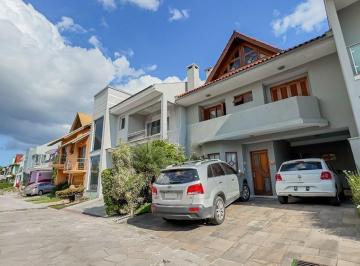 Casa · 300m² · 4 Quartos · 3 Vagas · Casa em Condomínio com 4 quartos, 1 suíte e 300m² à venda em Ecoville.