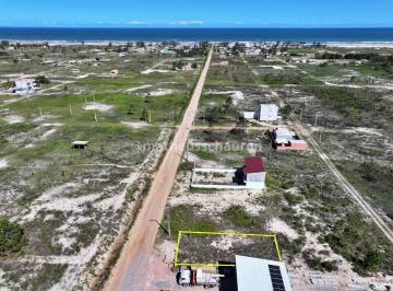 Terreno · 300m² · Excelente oportunidade para construir sua casa na praia ou investir