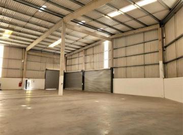 Comercial · 1250m² · 15 Vagas · Galpão à venda em Potuverá - SP