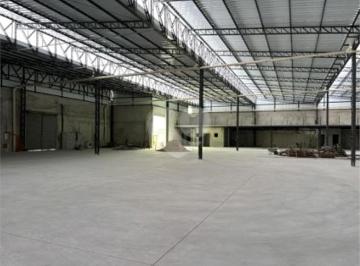 Comercial · 3300m² · Galpão à venda em Cambuci - SP