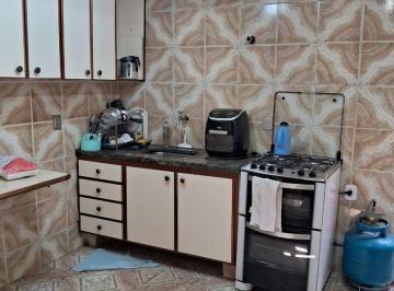 Comercial de 4 quartos, Setor Industrial · Imóvel Comercial com 4 quartos e 200 m² à venda no Setor de Abastecimento Sul