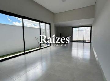 Casa · 180m² · 3 Quartos · 2 Vagas · Casa em condomínio fechado no Novo Mundo com 3 suítes e escritório