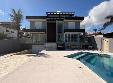 Casa · 800m² · 8 Quartos · 4 Vagas · 
                                Casa com 800m2 Pé na Areia à Venda na praia da Enseada Guarujá
    