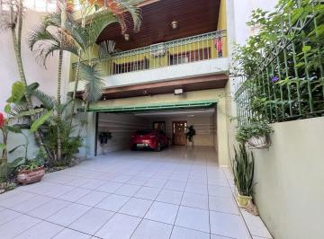 Casa · 282m² · 3 Quartos · 3 Vagas · Casa 3 dormitórios, uma suíte, 5 vagas na Cidade Baixa.